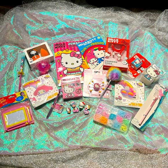 NEW: KID PACK - Over 200 ITEMS Hello Kitty THEMED GIFT SET - Picture 11 of 15